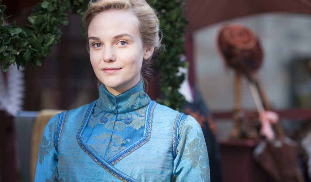 Шотландская актриса Джоанна Вандерхем в красивом наряде