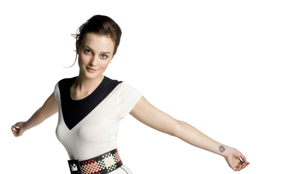 Молодая актриса Лейтон Мистер фото на белом фоне