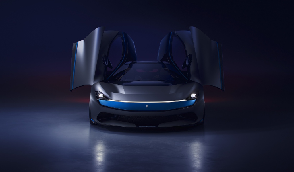 Автомобиль Pininfarina Battista 2019 года с открытыми дверями