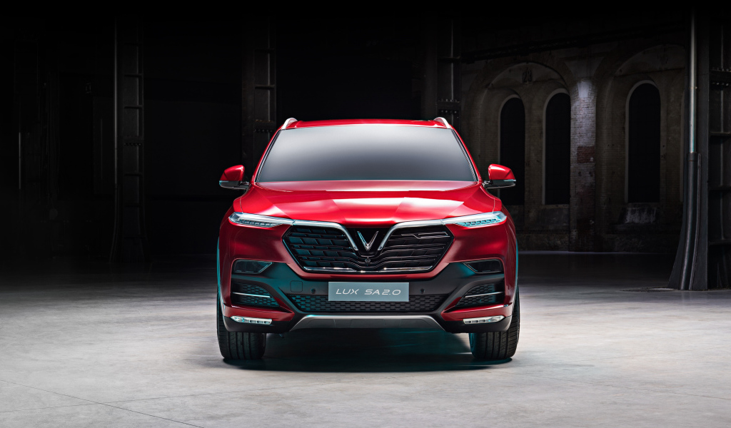 Красный автомобиль LUX SA2  вид спереди