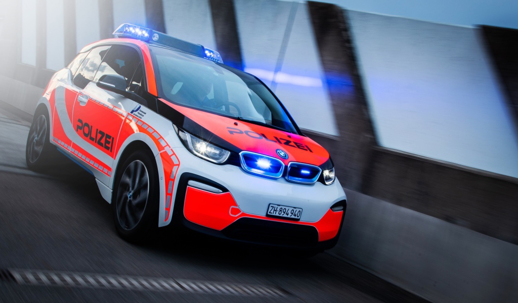 Служебный автомобиль BMW I3 Polizei 2019 года