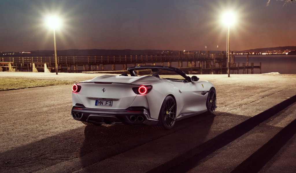 Автомобиль Ferrari Portofino 2019 года вид сзади