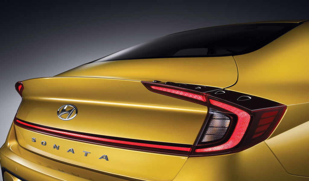 Фирменный знак автомобиля Hyundai Sonata 2019 года