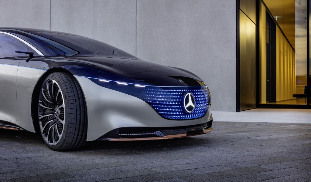 Перед автомобиля Mercedes-Benz Vision EQS 2019 года