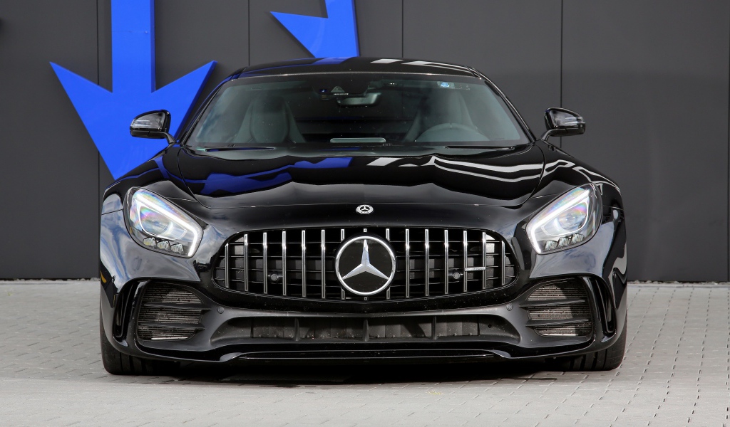 Черный мерседес GT R RS830+ 2019 года вид спереди
