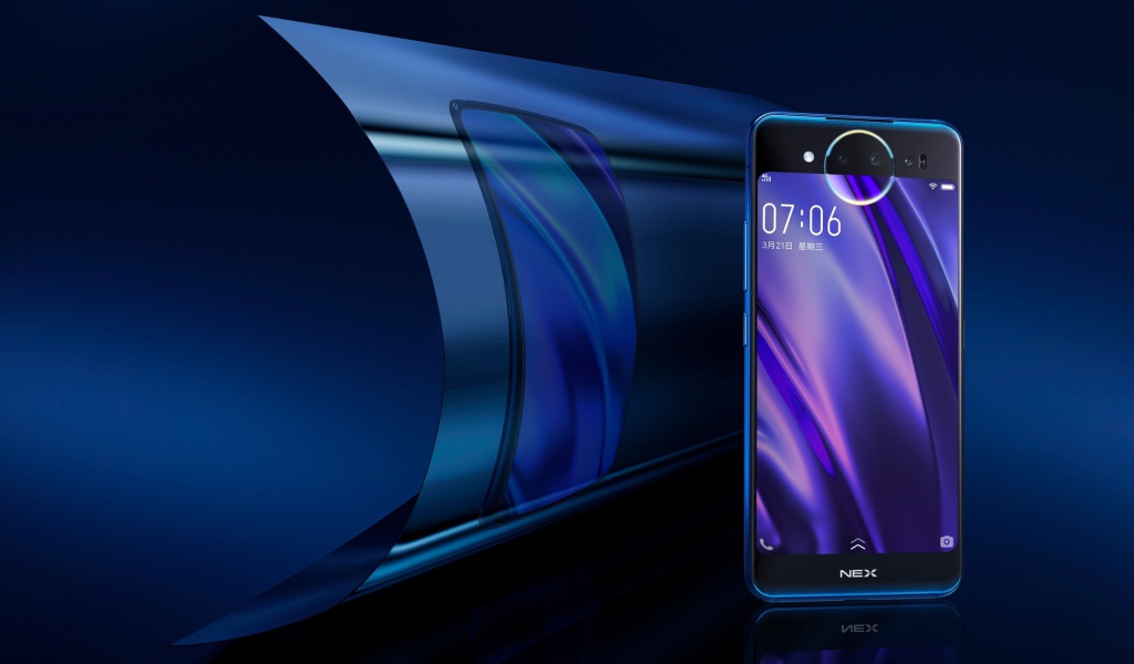Новый красивый тонкий смартфон Vivo NEX Dual Display Edition на синем фоне