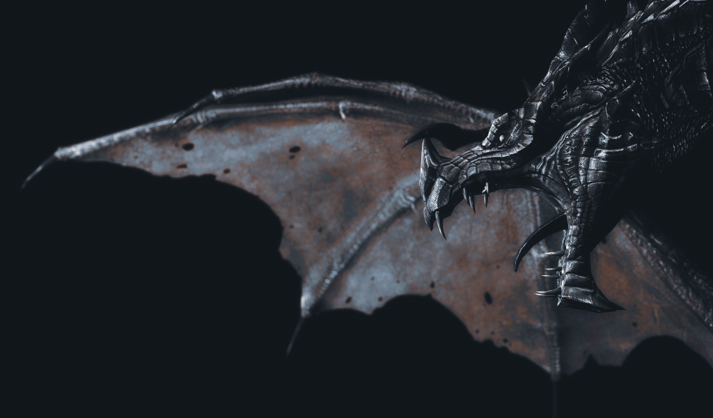 Черный железный фантастический дракон
