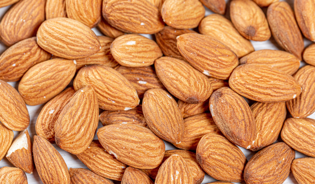 Ядра миндального ореха крупным планом