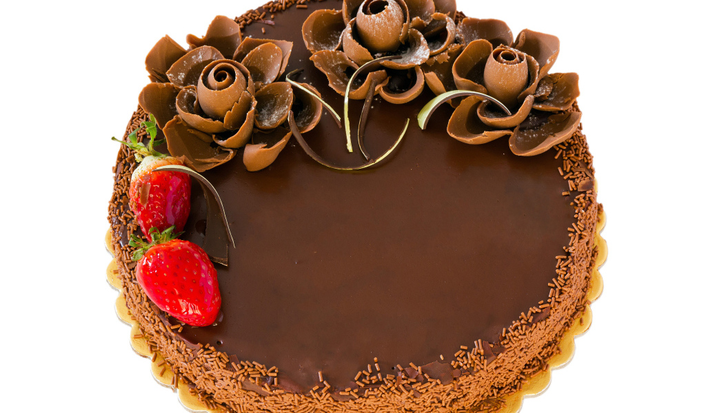 Красивый торт с шоколадными цветами на белом фоне