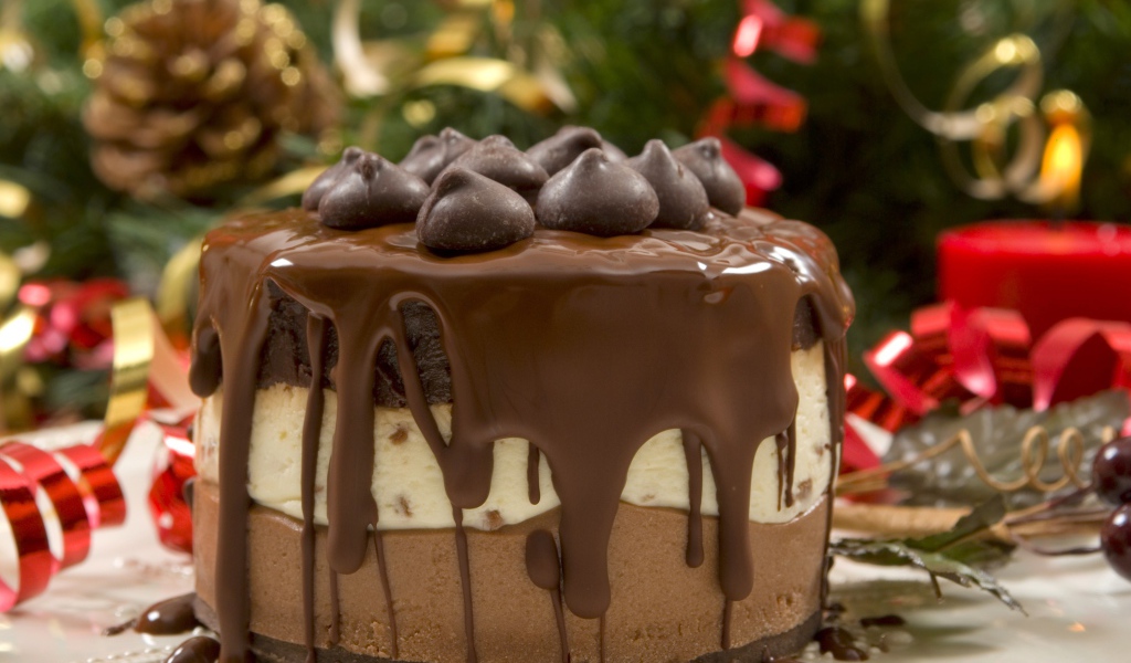 Красивый торт три шоколада на Новый год 