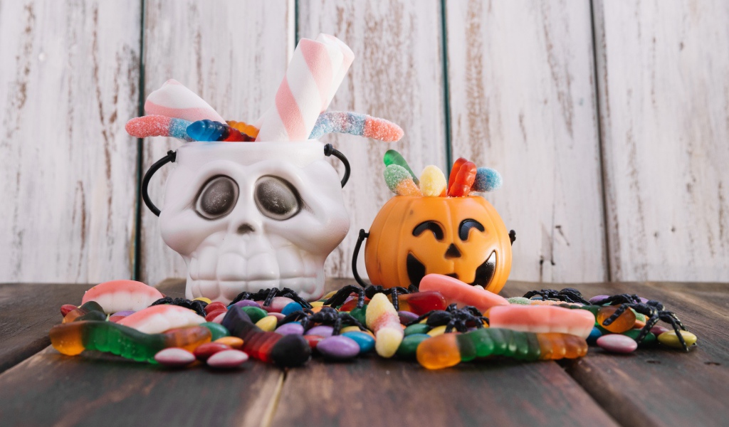 Сладости с украшениями на Хэллоуин 