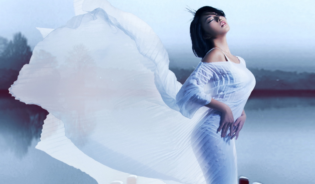 Стильная девушка азиатка в красивом белом платье 