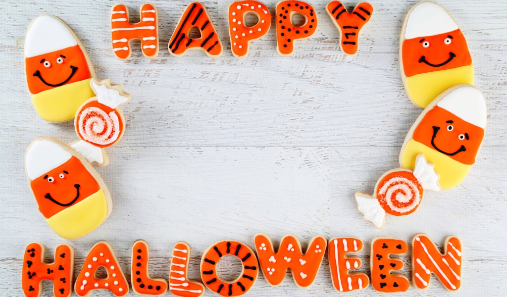 Печенье на столе на праздник Хэллоуин 