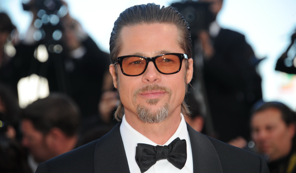 Популярный стильный актер Брэд Питт