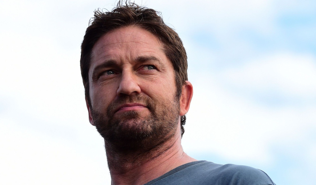 Шотландский актер Джерард Батлер крупным планом