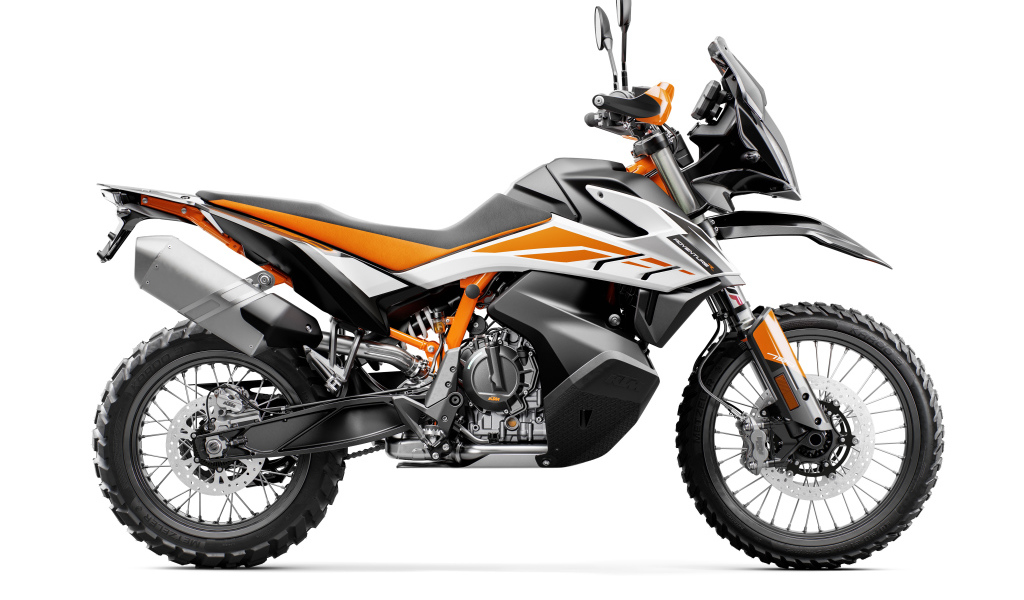 Мотоцикл KTM  790 Adventure R, 2019 года на белом фоне