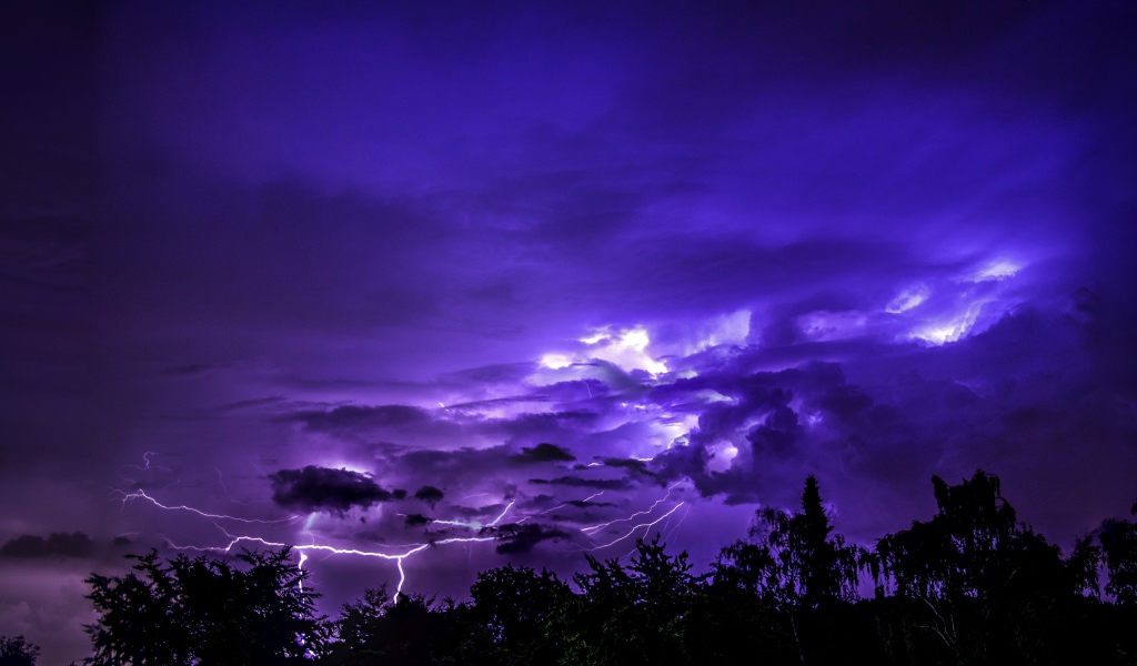 White lightning in a beautiful purple sky