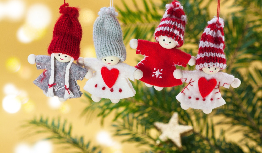 Игрушки куклы украшение на елке на Новый год 2020 