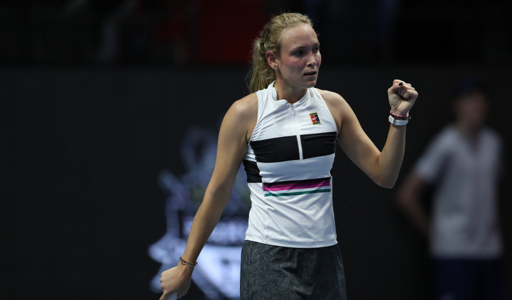 Теннисистка Донна Векич на корте