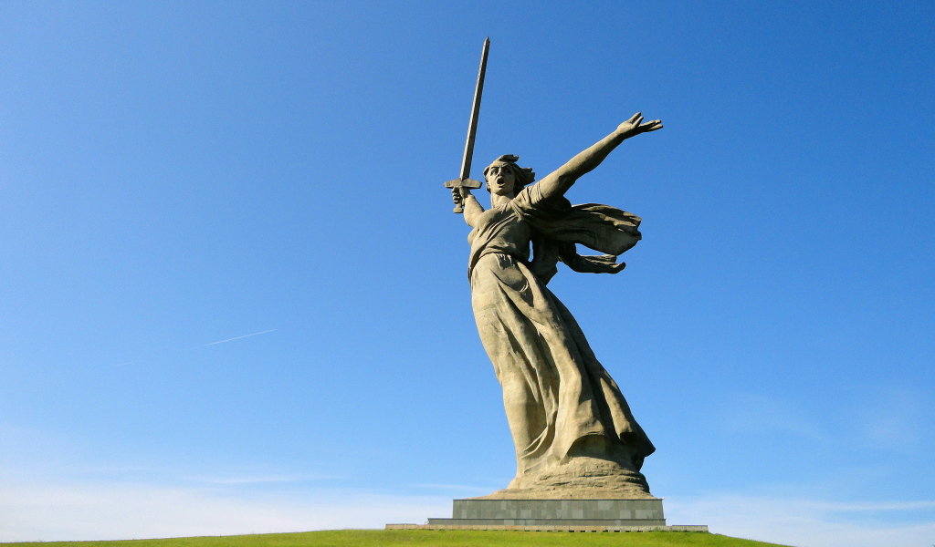 Родина мать на Мамаевом кургане, Волгоград. Россия
