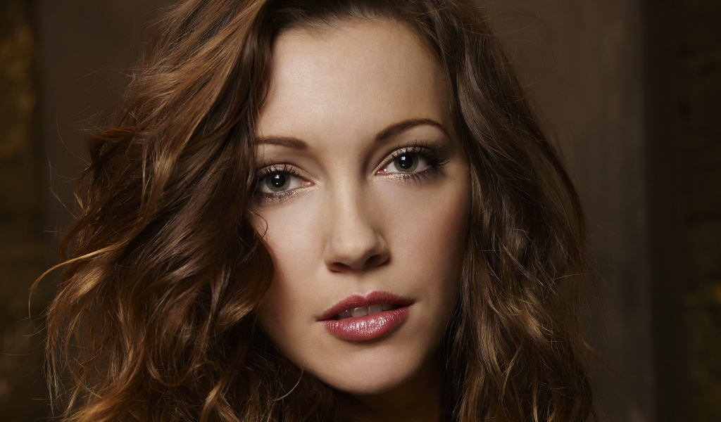 Американская актриса Кэти Кэссиди лицо крупным планом