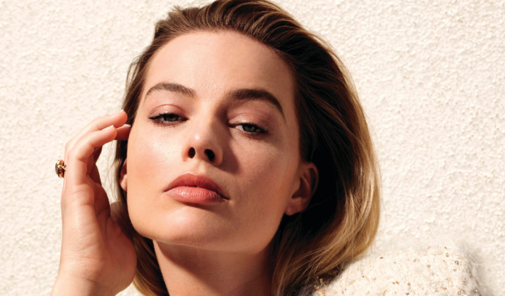 Красивая актриса Марго Робби, лицо крупным планом