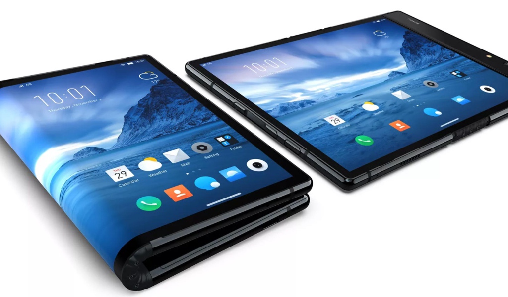 Сгибаемый смартфон Royole FlexPai на белом фоне