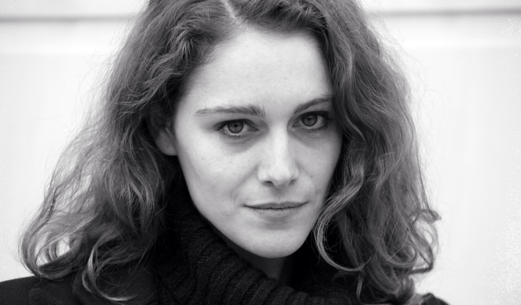 Греческая актриса Ариана Лабед черно белое фото