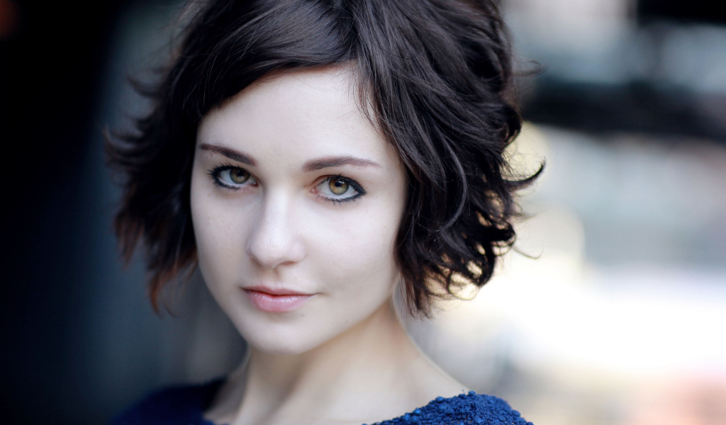 Актриса Таппенс Мидлтон с короткой стрижкой 