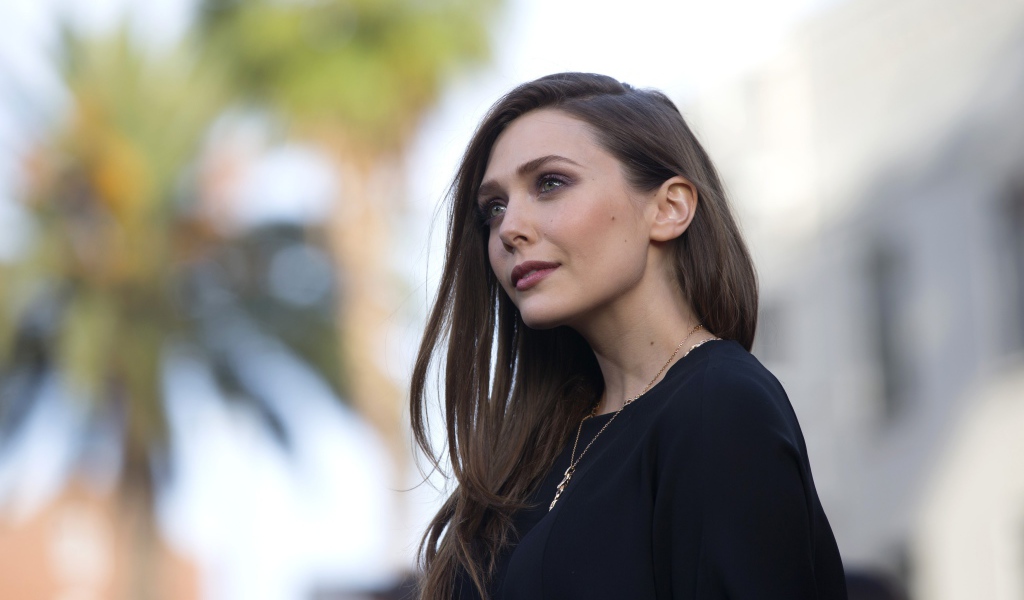 Нежная красивая девушка, актриса Элизабет Олсен