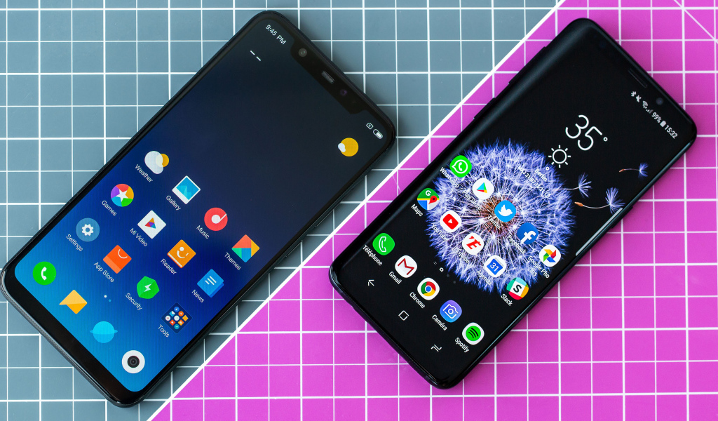 Два смартфона Xiaomi Mi 8 и Samsung Galaxy S9+
