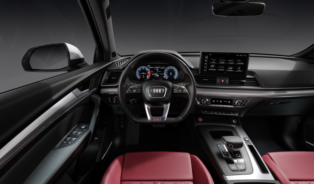 Кожаный салон автомобиля Audi SQ5 3.0 TDI 2020 года