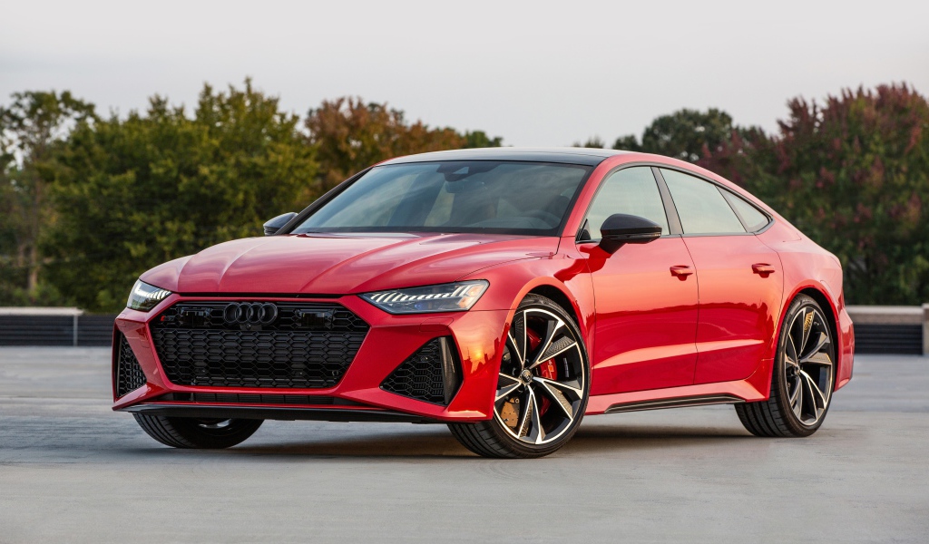 Красный автомобиль  Audi RS 7 Sportback, 2021 года 