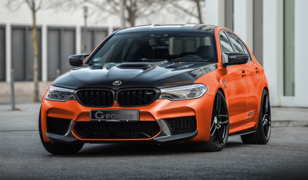 Оранжевый автомобиль G-Power BMW M5 Hurricane RS 2020 года в городе 