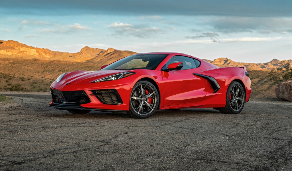 Красный автомобиль  Chevrolet Corvette Stingray Z51, 2020 года 
