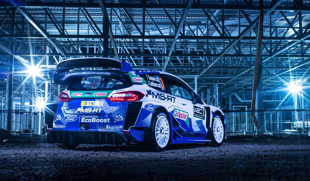 Спортивный автомобиль  Ford Fiesta WRC 2020 года вид сзади