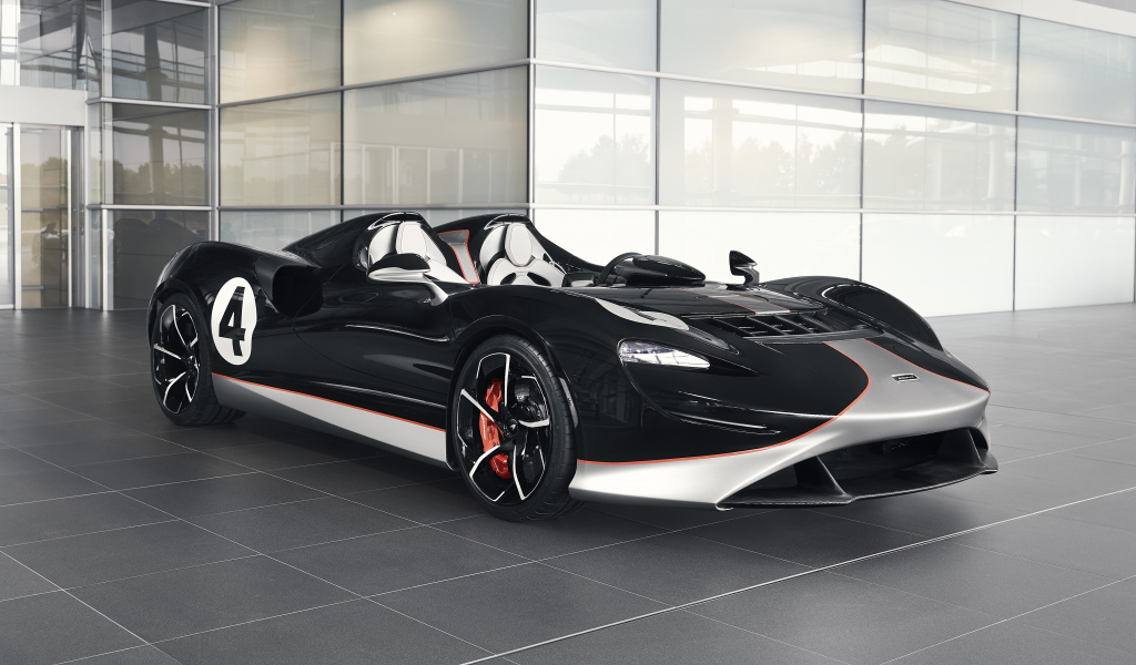 Гоночный автомобиль McLaren MSO Elva M1A Theme 2020 года