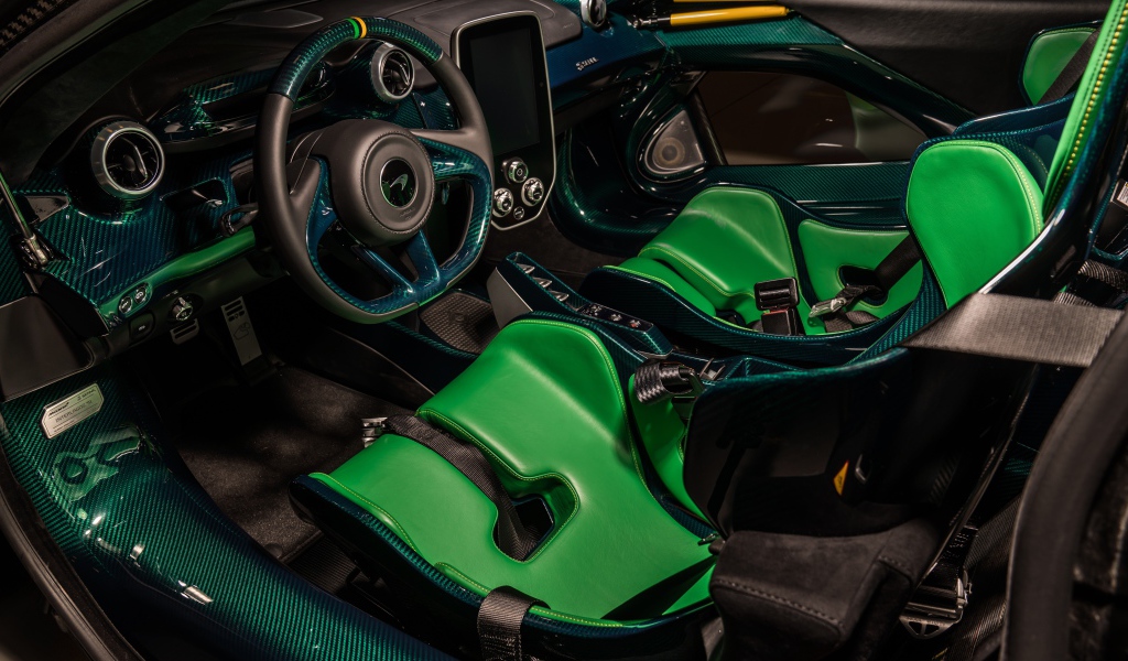 Кожаный салон автомобиля McLaren Senna XP, 2019 года