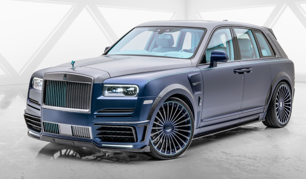 Дорогой внедорожник Mansory Rolls-Royce Cullinan Coastline 2020 года