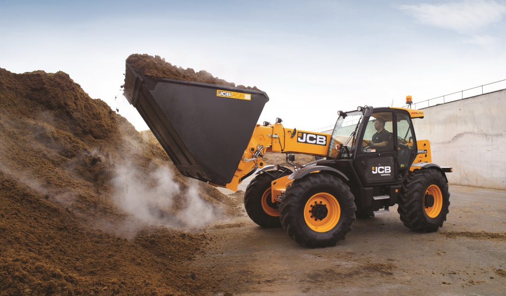 Экскаватор JCB 560-80 на работах 
