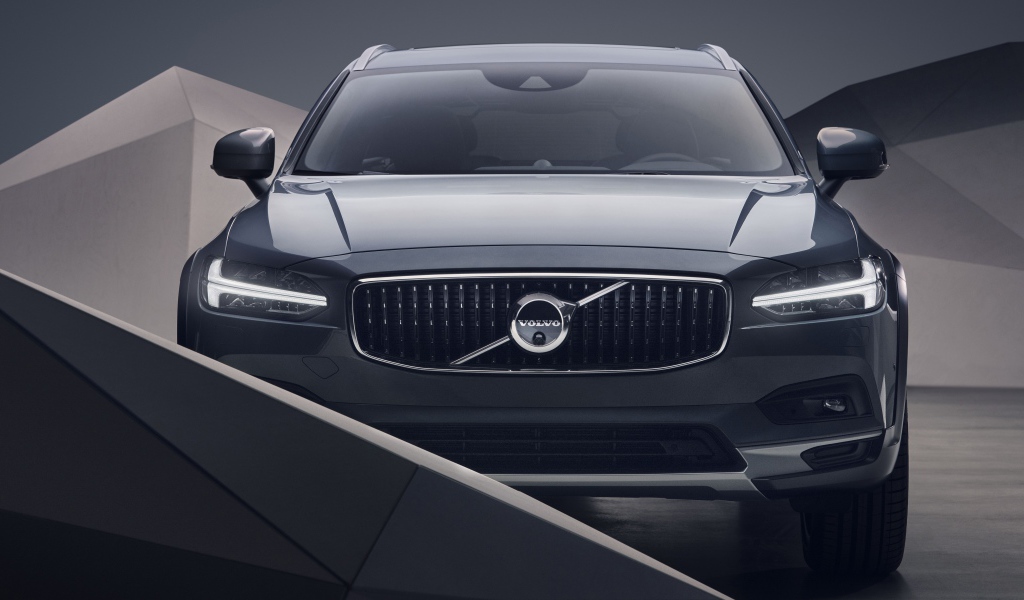 Богатый Volvo V90 B6 Cross Country 2020 года 