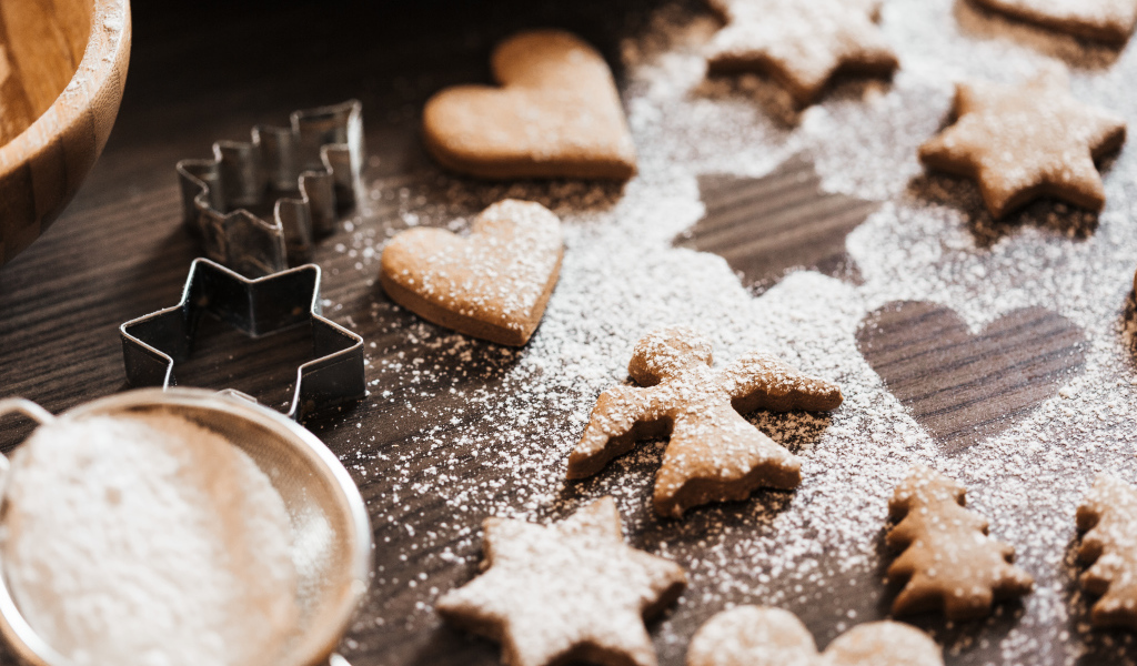 Вкусное песочное печенье с сахарной пудрой 