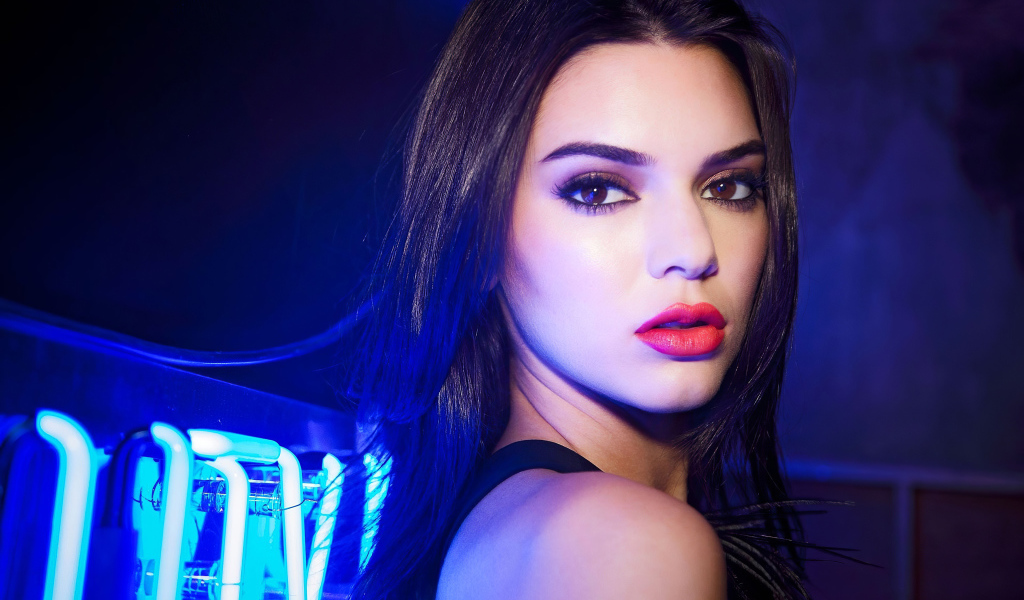 Американская супермодель Кендалл Дженнер крупным планом