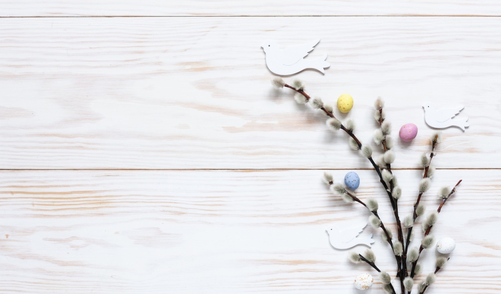 Ветка вербы на столе шаблон для открытки на Пасху 