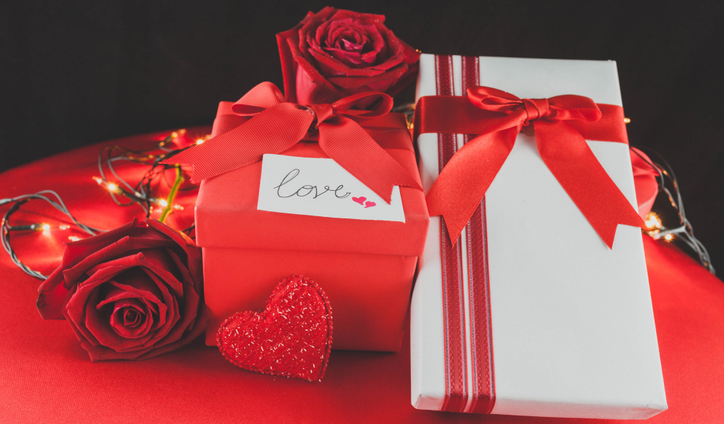 Подарки и розы для любимой на День Святого Валентина