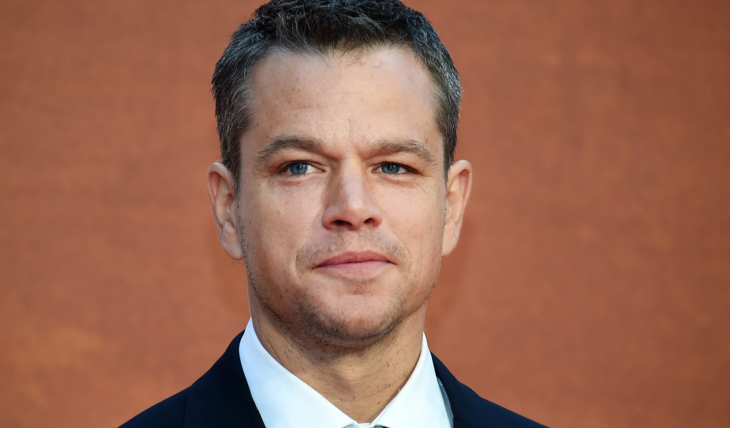 Красивый стильный мужчина, актер Мэтт Деймон