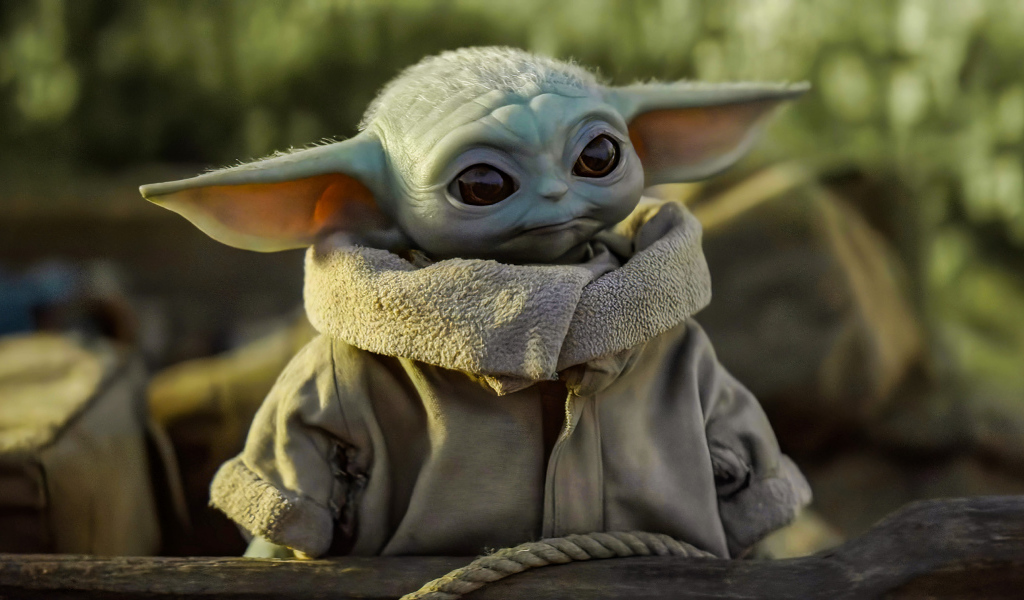 Маленький Мандалорец с большими ушами