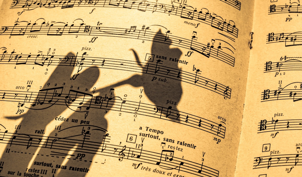 Тень розы на нотной тетради 