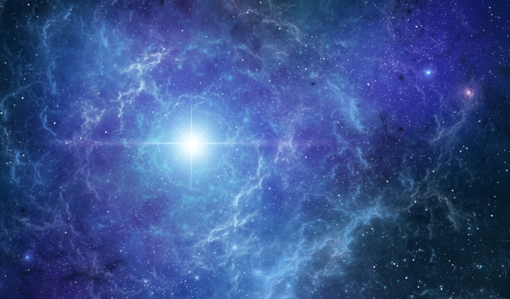 Яркая звезда в туманном звездном небе 