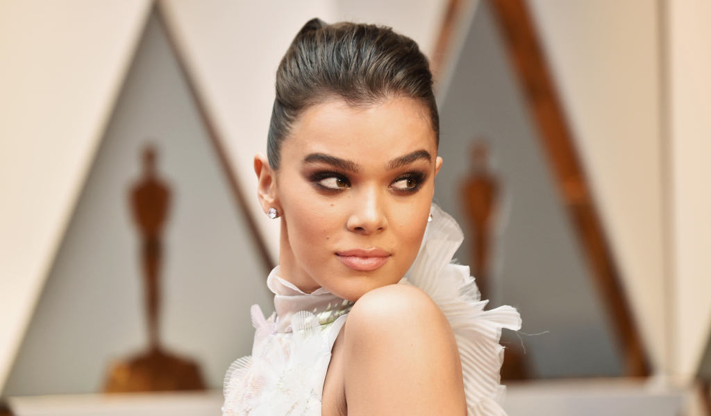 Стильная актриса Хейли Стейнфилд на вручении премии Оскар